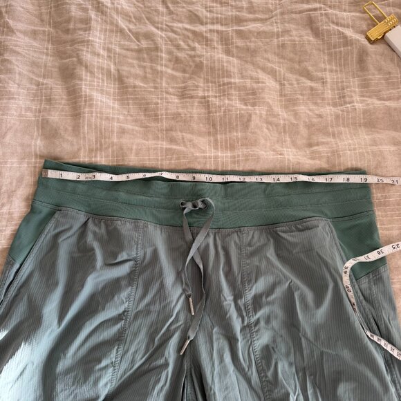 Lululemon Dance Studio Mid-Rise Jogger *Full Length in Crater Blue - Picture 10 of 12